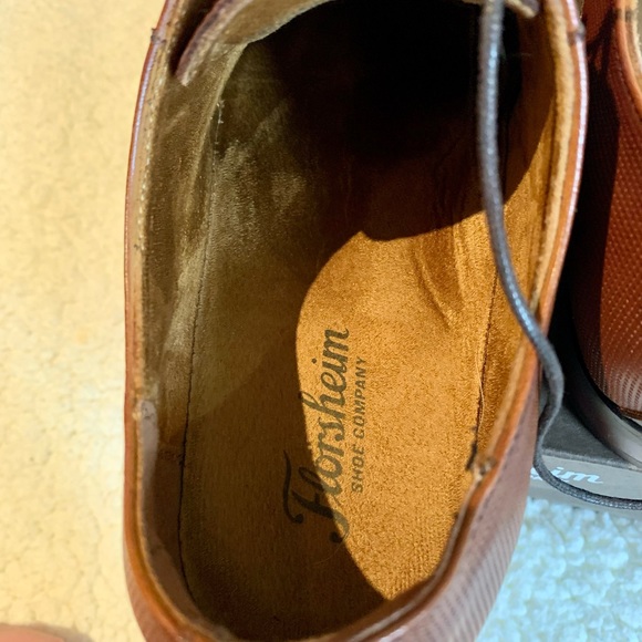 Vintage Florsheim Men’s Brown Shoes 8D - excellent condition…. main image 7
